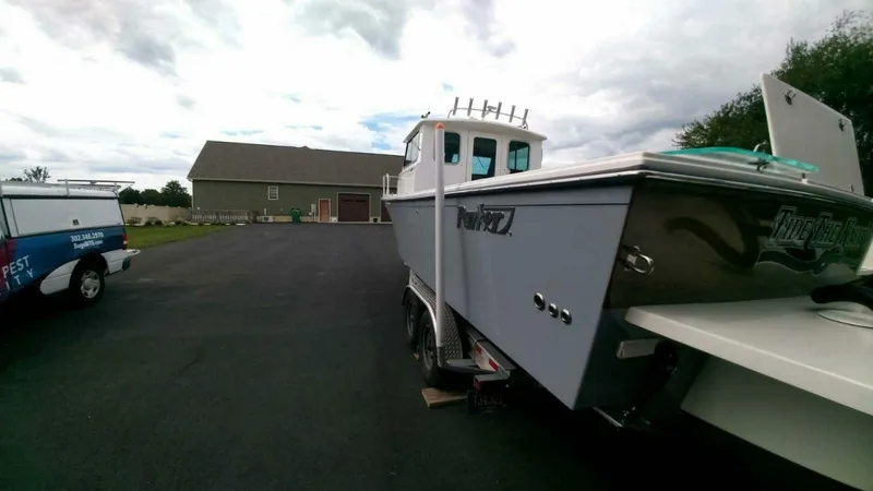 Slide: The Image of Parker Marine 2820 XLD Sport Cabin 2024 - 5670769