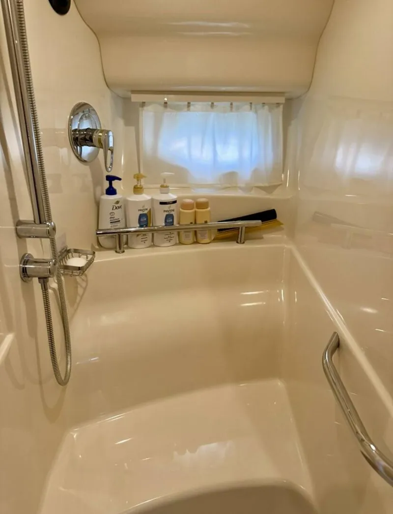 Slide: The Image of Sea Ray 400 Sundancer 2006 - 5671367