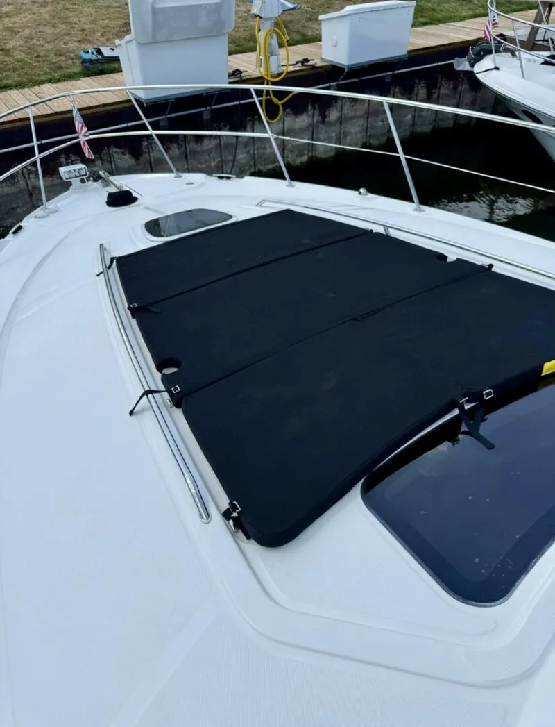 Slide: The Image of Sea Ray 400 Sundancer 2006 - 5671330