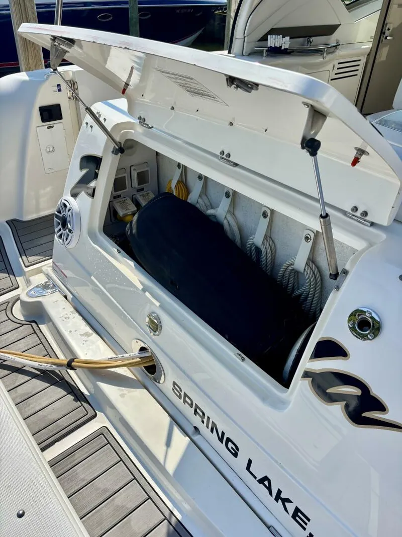 Slide: The Image of Sea Ray 400 Sundancer 2006 - 5671333