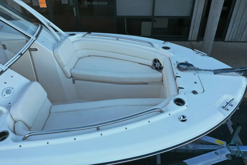 Slide: The Image of Grady-White Freedom 255 2023 - 5712791