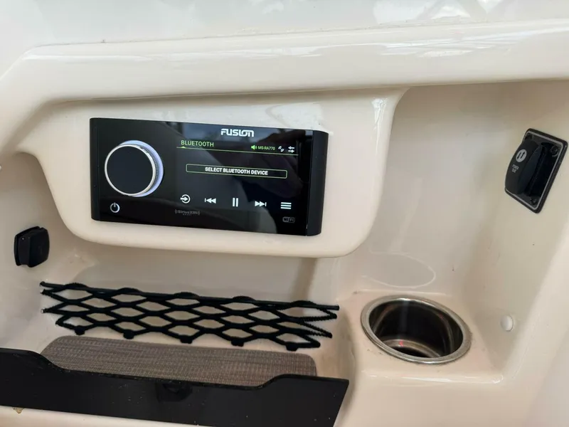 Slide: The Image of Grady-White Freedom 255 2023 - 5712828