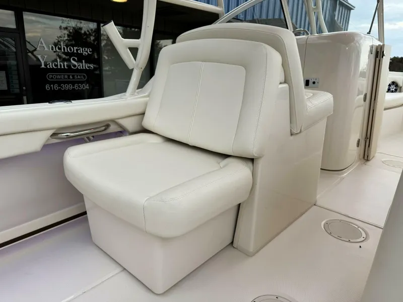 Slide: The Image of Grady-White Freedom 255 2023 - 5712798