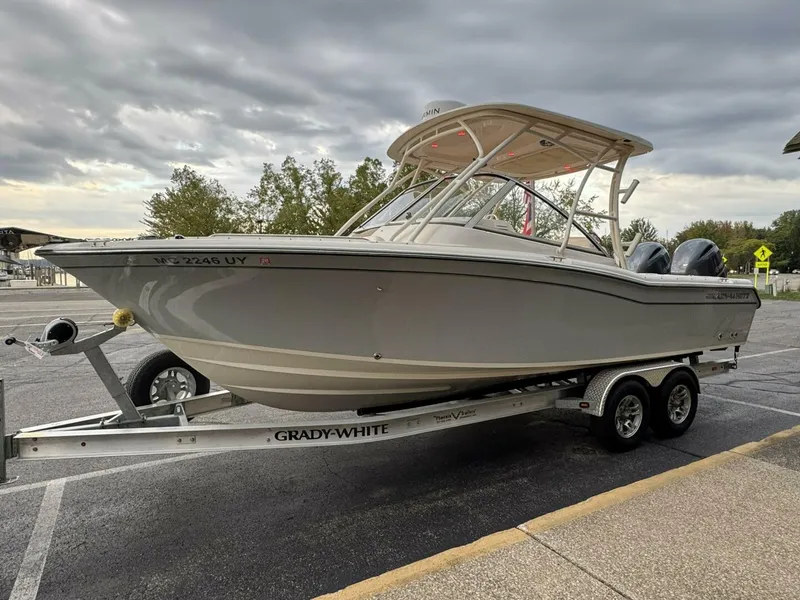 Slide: The Image of Grady-White Freedom 255 2023 - 5712810