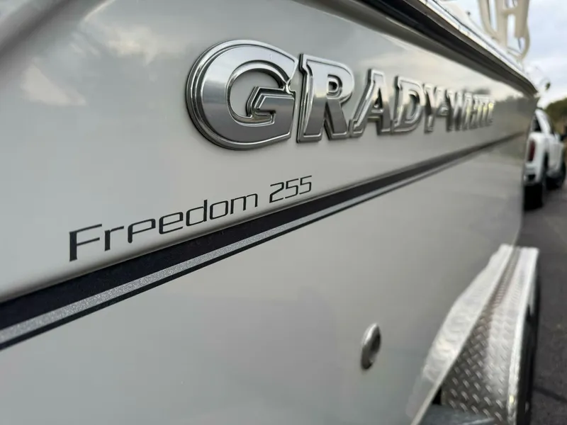 Slide: The Image of Grady-White Freedom 255 2023 - 5712805