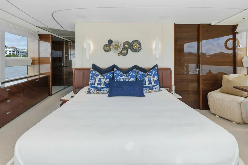 Slide: The Image of 2023 Princess X95 LADY LION - 5723969