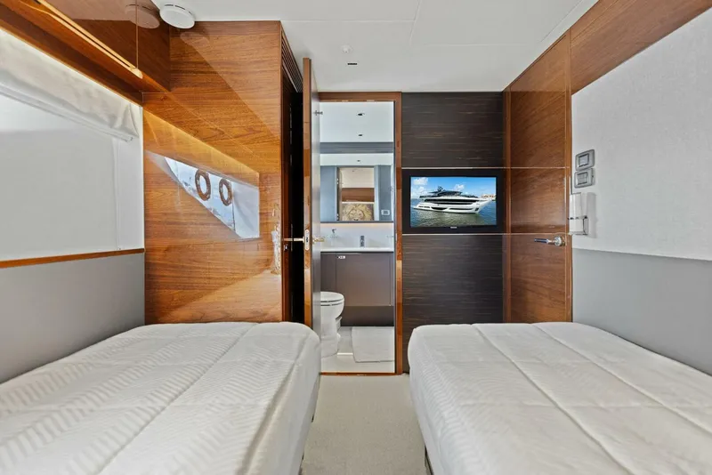 Slide: The Image of 2023 Princess X95 LADY LION - 5724333