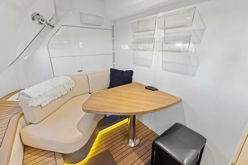 Slide: The Image of 2023 Princess X95 LADY LION - 5724335