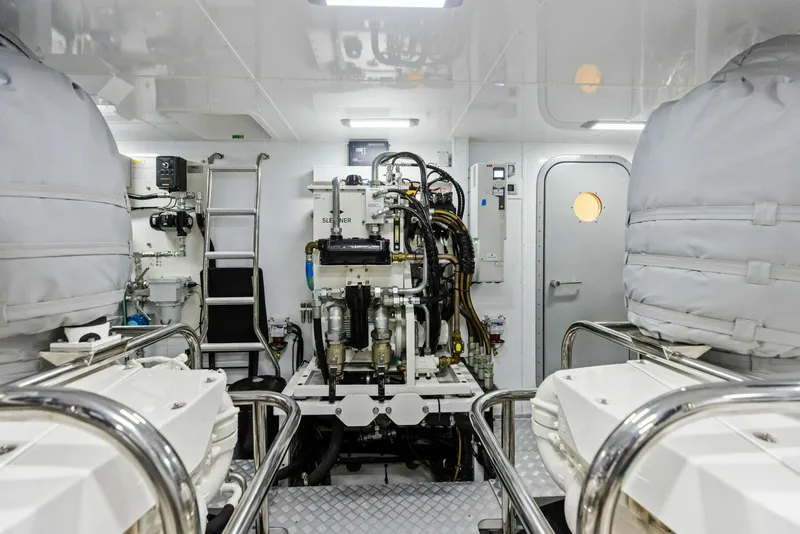 Slide: The Image of 2023 Princess X95 LADY LION - 5724360