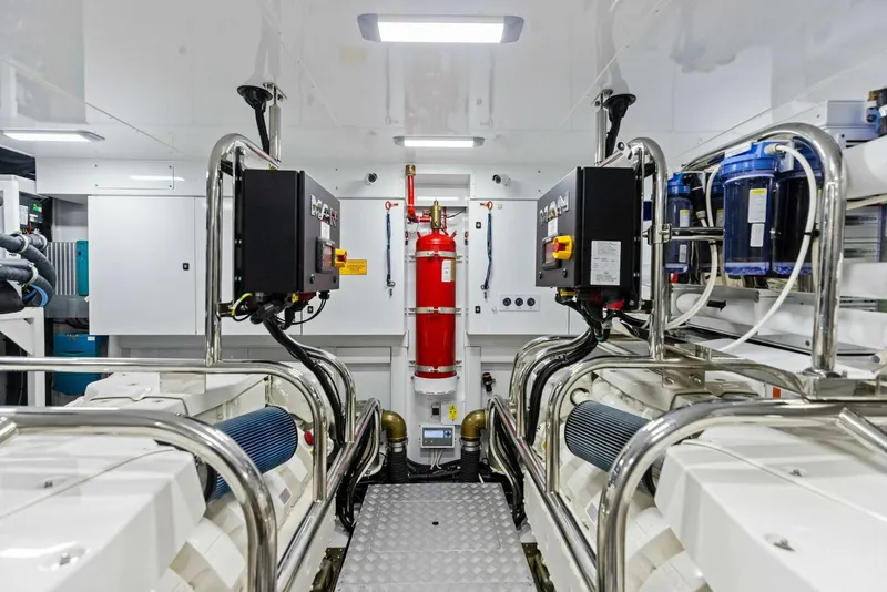 Slide: The Image of 2023 Princess X95 LADY LION - 5724359