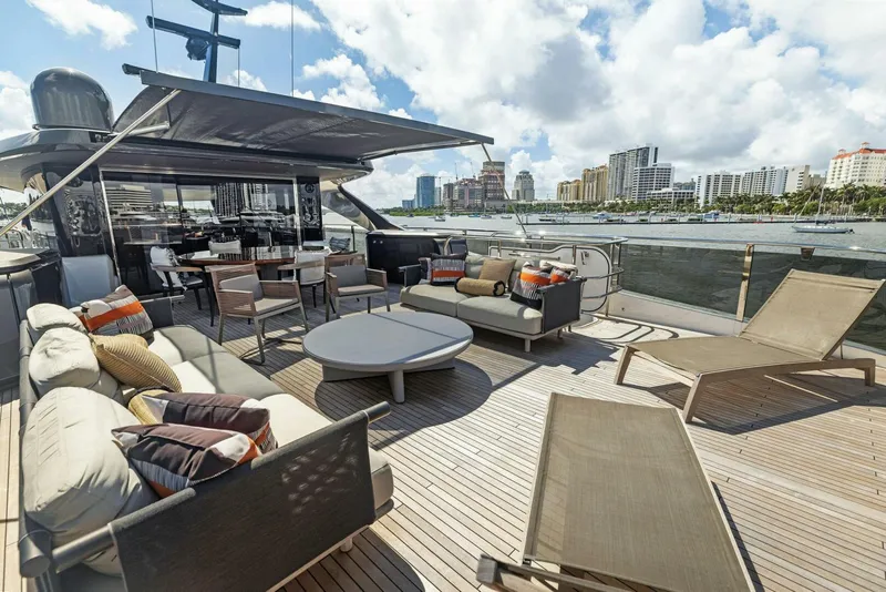 Slide: The Image of 2023 Princess X95 LADY LION - 5724390