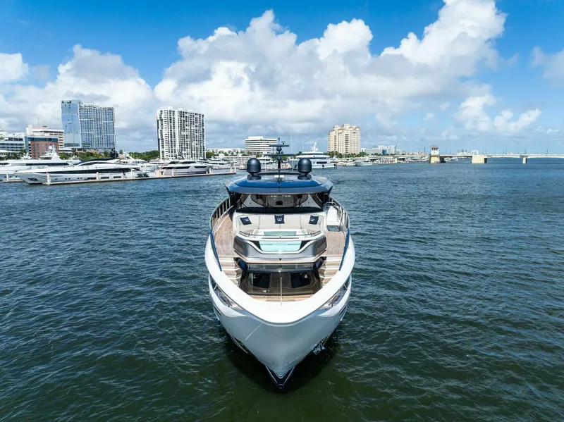 Slide: The Image of 2023 Princess X95 LADY LION - 5724461