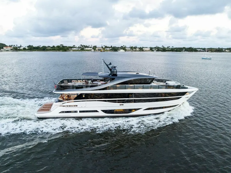 Slide: The Image of 2023 Princess X95 LADY LION - 5724480