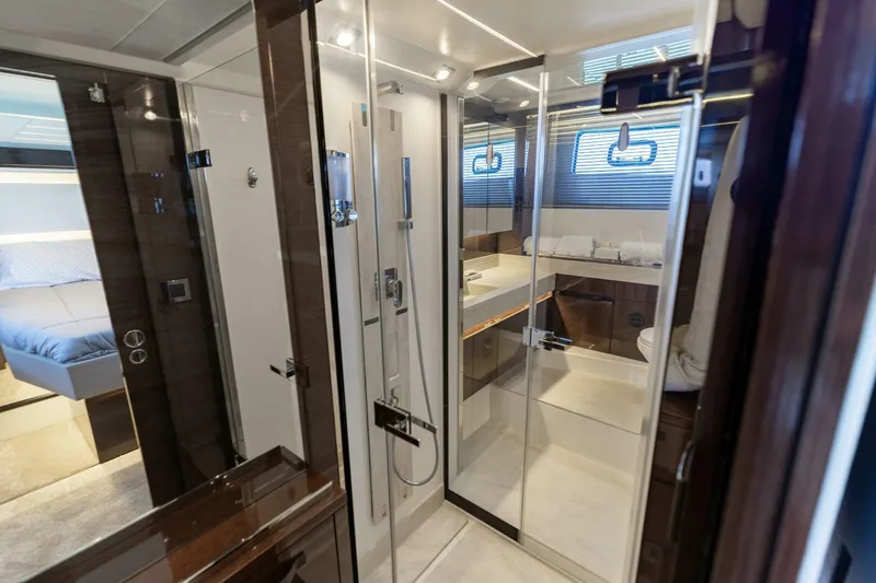 Slide: The Image of 2019 Prestige 590 Fly 'New Heart' - Master Head  - 5681147