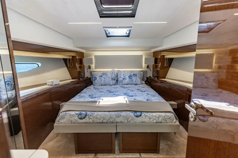 Slide: The Image of 2019 Prestige 590 Fly 'New Heart' - VIP Guest Stateroom - 5681152