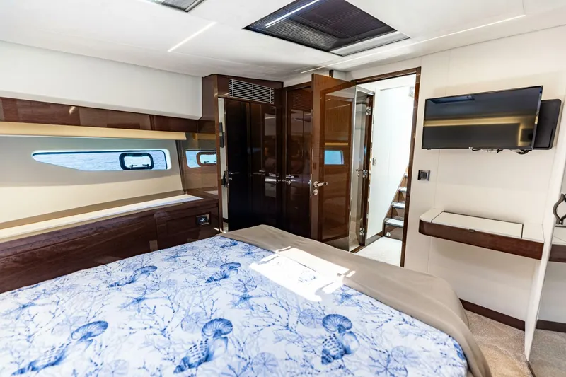 Slide: The Image of 2019 Prestige 590 Fly 'New Heart' - VIP Guest Stateroom - 5681151