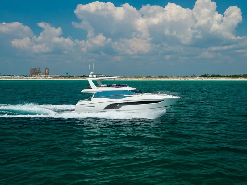 Slide: The Image of 2019 Prestige 590 Fly 'New Heart' - Profile Starboard - 5681171