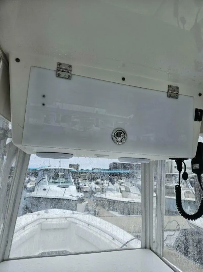 Slide: The Image of Topaz 24 2005 - 5672257