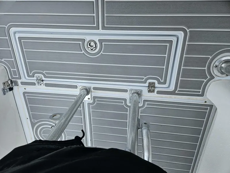 Slide: The Image of Topaz 24 2005 - 5672268