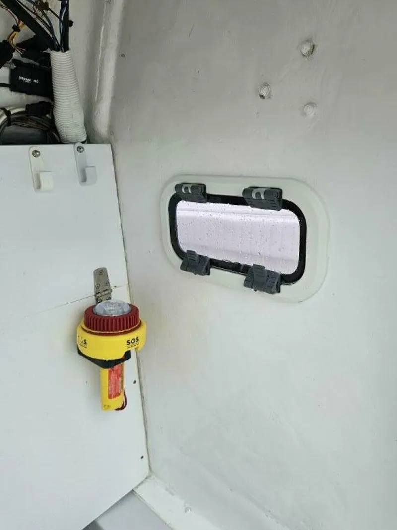 Slide: The Image of Topaz 24 2005 - 5672276