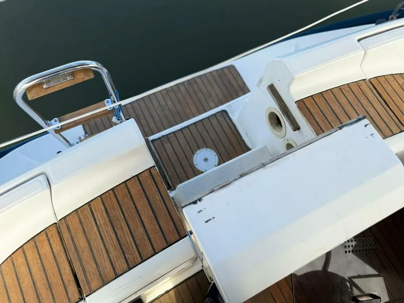 Slide: The Image of Transom platform - 5680627