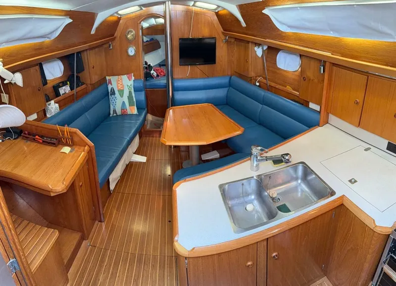 Slide: The Image of salon looking fwd - 5680619