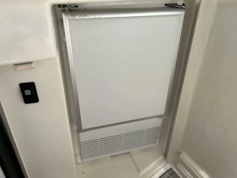 Slide: The Image of Wellcraft Excalibur 2004 - 5672845