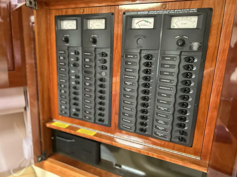 Slide: The Image of Wellcraft Excalibur 2004 - 5672869