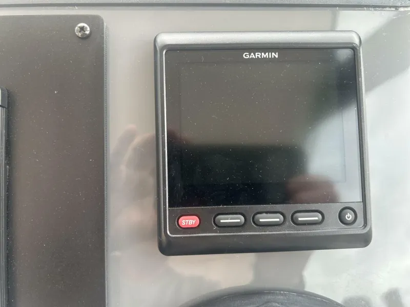 Slide: The Image of Tiara 36 2005 - 5681644