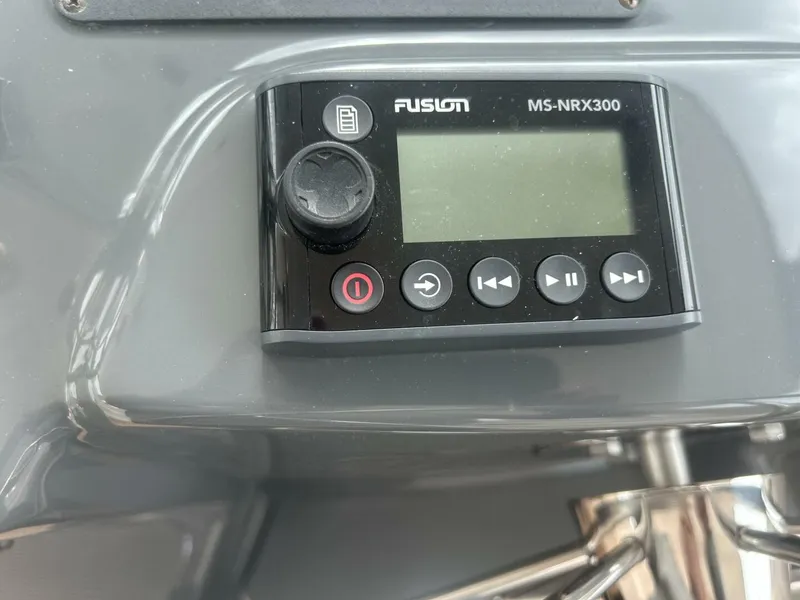 Slide: The Image of Tiara 36 2005 - 5681647