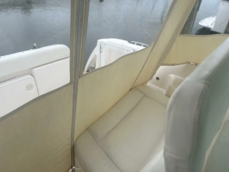 Slide: The Image of Tiara 36 2005 - 5681642