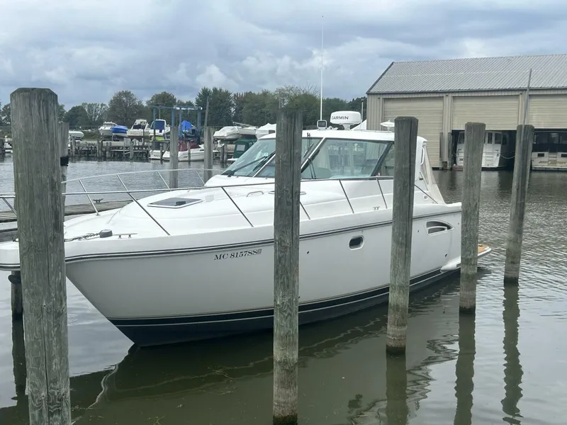 Slide: The Image of Tiara 36 2005 - 5681628