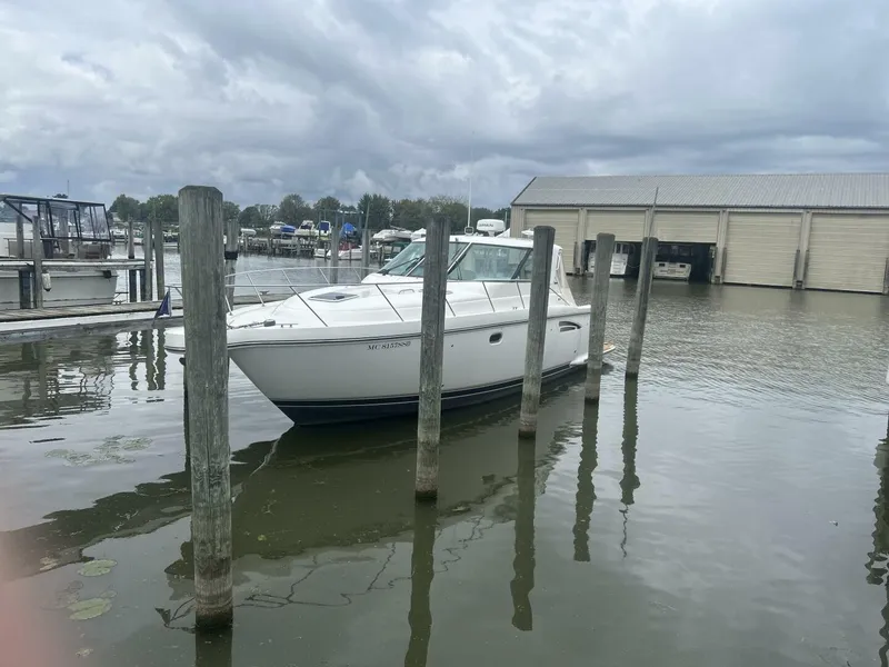 Slide: The Image of Tiara 36 2005 - 5681629