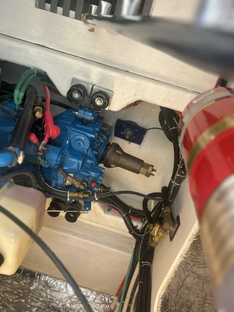 Slide: The Image of Tiara 36 2005 - 5681670