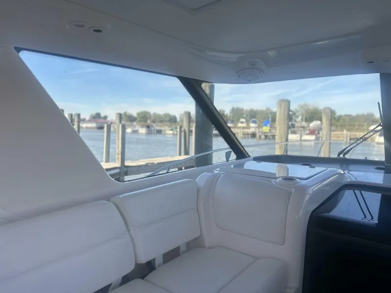 Slide: The Image of Tiara 36 2005 - 5703276