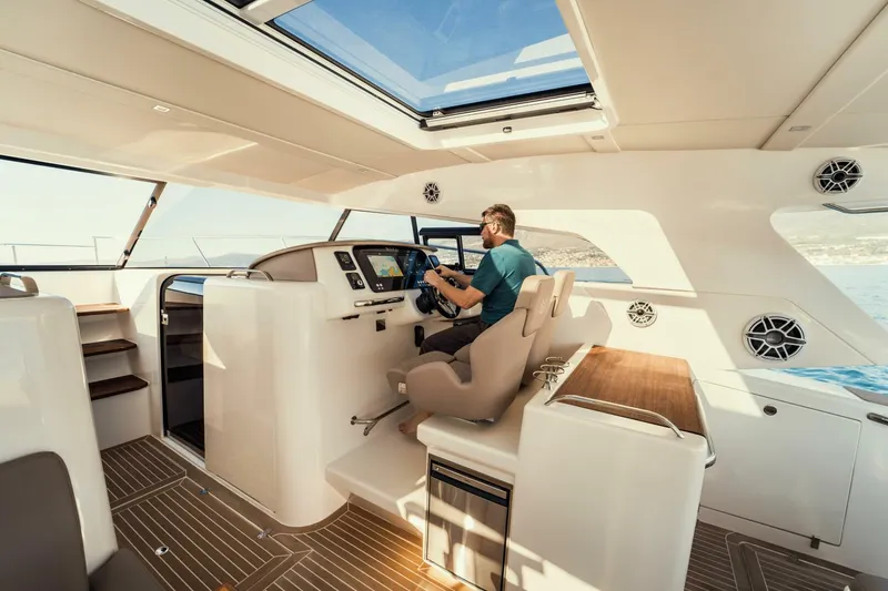 Slide: The Image of Makai M37 2025 - 5673232