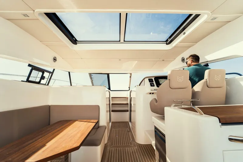 Slide: The Image of Makai M37 2025 - 5673234