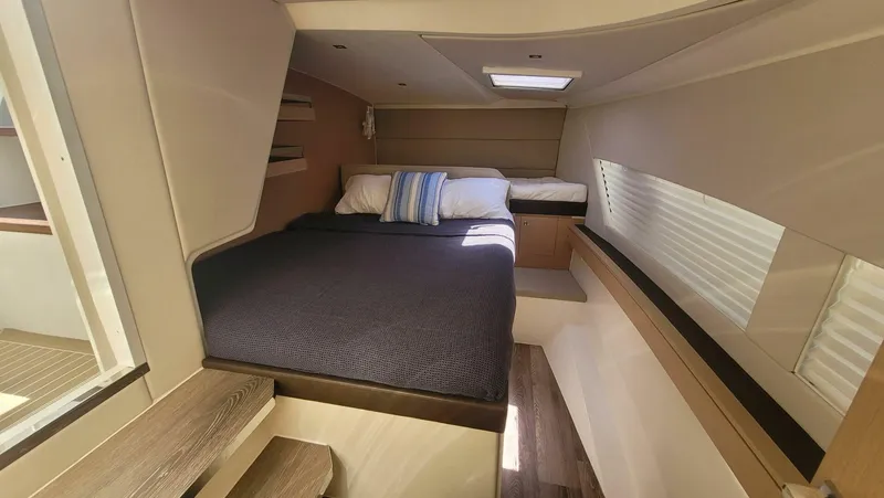 Slide: The Image of Makai M37 2025 - 5673215