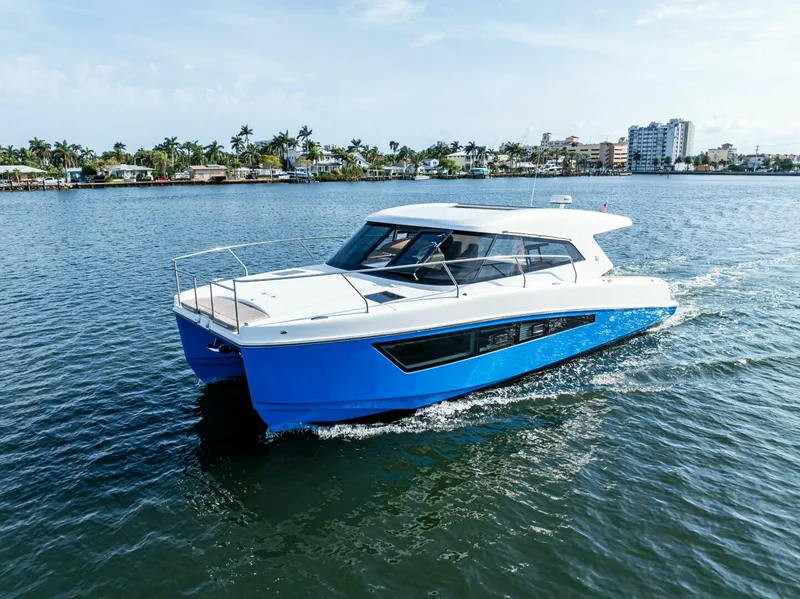 Slide: The Image of Makai M37 2025 - 5673254