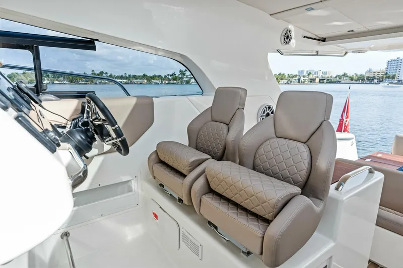 Slide: The Image of Makai M37 2025 - 5673264