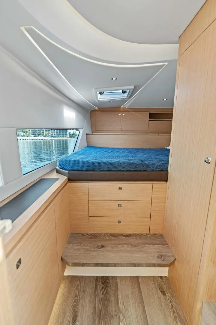 Slide: The Image of Makai M37 2025 - 5673288