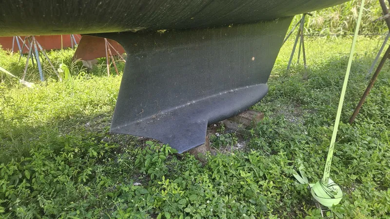 Slide: The Image of Hunter 33.5 1992 - 5673309