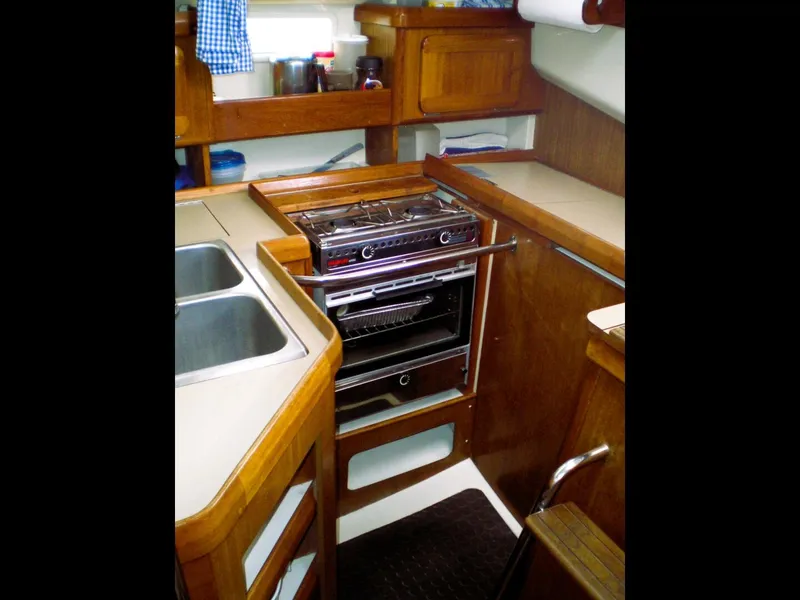 Slide: The Image of Hunter 33.5 1992 - 5803200