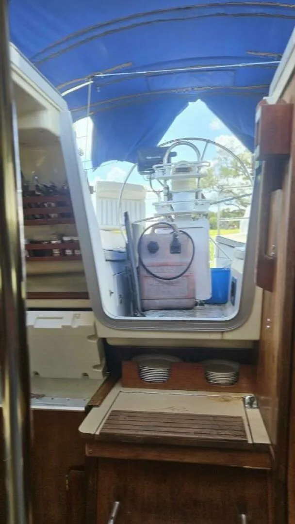 Slide: The Image of Hunter 33.5 1992 - 5803194