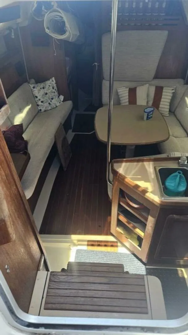 Slide: The Image of Hunter 33.5 1992 - 5803195