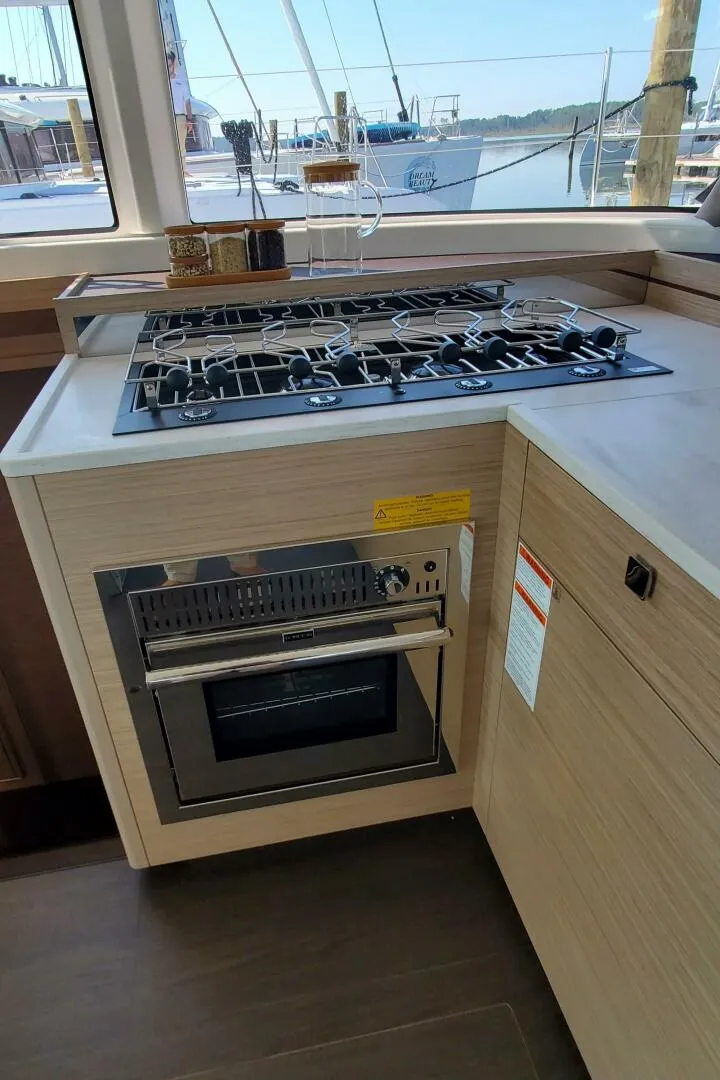 Slide: The Image of Lagoon 43 Owner's Version 2026 - 5673733