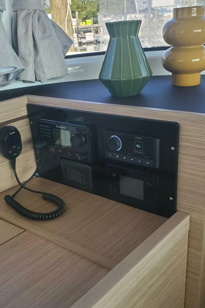 Slide: The Image of Lagoon 43 Owner's Version 2026 - 5673734