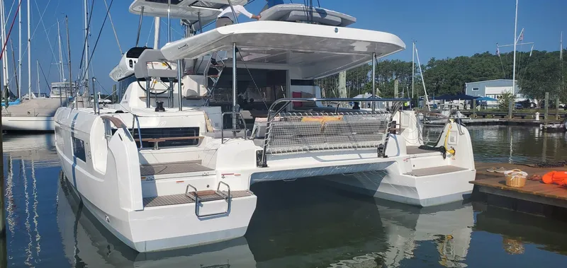 Slide: The Image of Lagoon 43 Owner's Version 2026 - 5673720