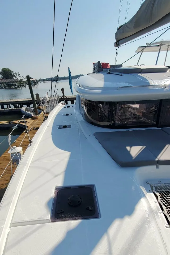 Slide: The Image of Lagoon 43 Owner's Version 2026 - 5673752