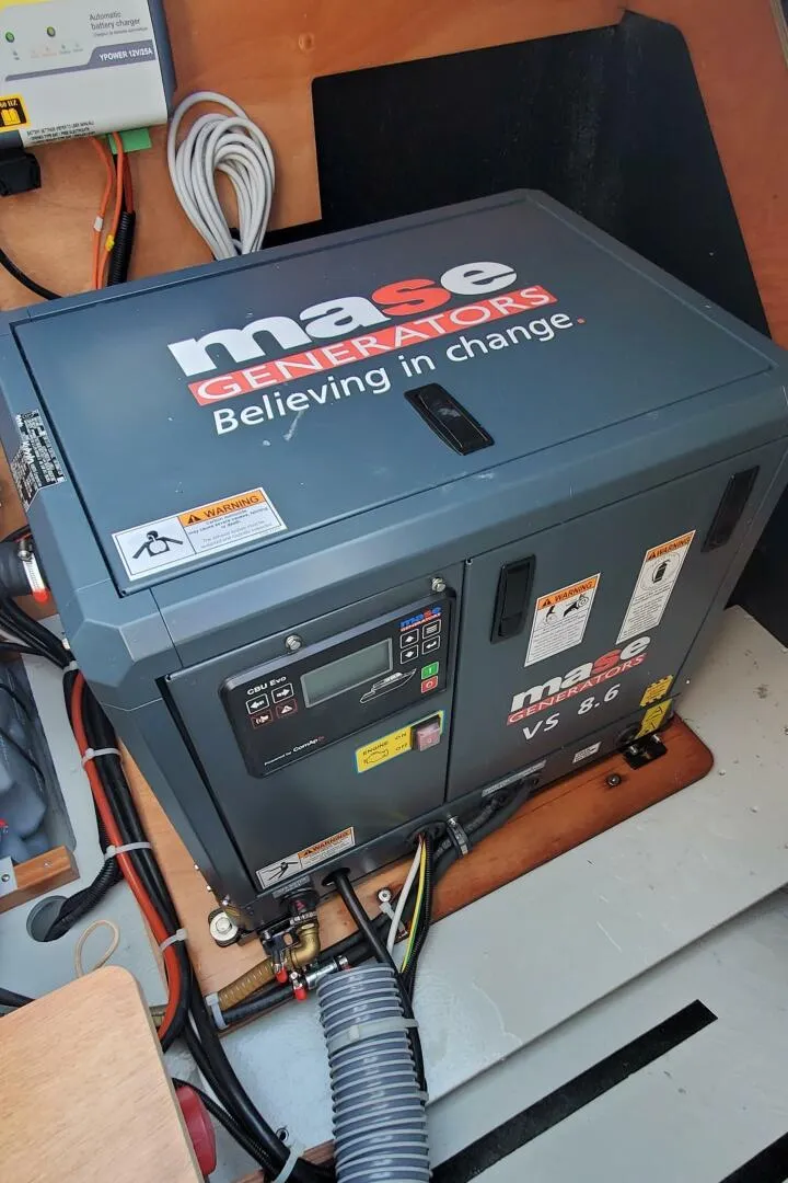 Slide: The Image of Lagoon 43 Owner's Version 2026 - 5673759